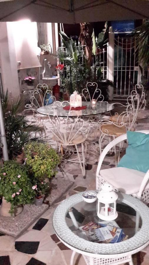 Apartmán Casa Turi Katánie Exteriér fotografie